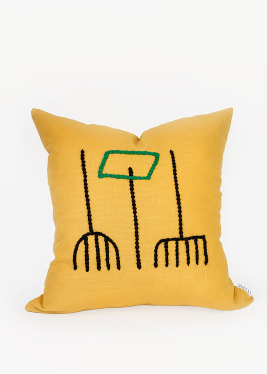 No Campo Pillow Cover